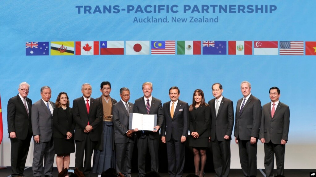 Representantes de 12 países miembros del TPP se reúnen en Chile con enviados de China y Corea del Sur para explorar el futuro de la alianza luego de la retirada estadounidense.