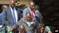 Mutungamiri wenyika, VaRobert Mugabe