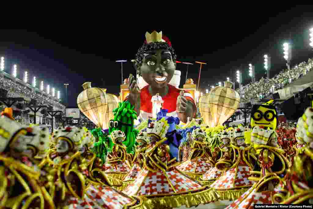 Carnaval 2017 - Desfile na Sapucaí - Unidos do Viradouro - Série A - Foto: Gabriel Monteiro / Riotur