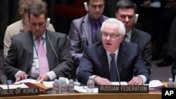 비탈리 추르킨 유엔 주재 러시아 대사(오른쪽)이 유엔 안전보장이사회 회의에서 발언하고 있다. (자료사진)