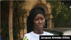 Manara Kamara, une jeune femme de 18 ans à Bamako, Mali, 28 juillet 2018. (VOA Afrique/Jacques Aristide)