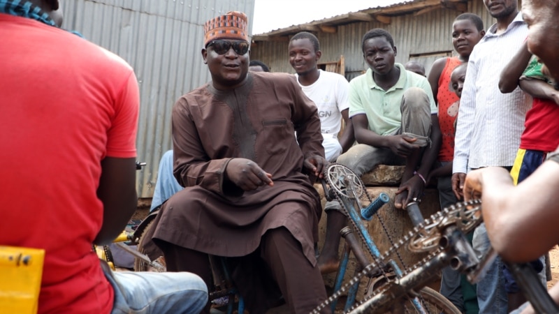 Portrait d’un chanteur nigérian aveugle