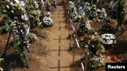 Estos atentados, que causaron 359 muertos, se encuentran entre los más mortíferos en el mundo desde el 11 de septiembre de 2001.