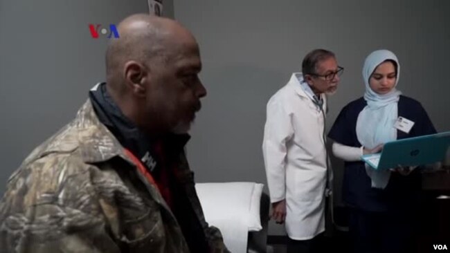 Klinik Muslim gratis Huda Medical di Detroit. (Foto: VOA)