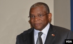 Angola Ministro das relações exteriores Georges Chikoti