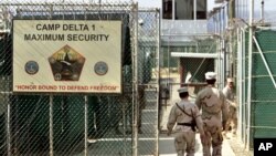 ကျုးဘားနိုင်ငံ၊ ဂွာတာနာမို စစ်အကျဉ်းထောင်။ (ဇွန်လ ၂၇ ရက်၊ ၂၀၀၆)။