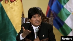 Bolivia's President Evo Morales speaks during a news conference at the presidential palace in La Paz, Bolivia, Feb. 22, 2016. 