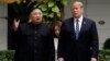 KTT kedua Pemimpin Korea Utara Kim Jong Un (kiri) dan Presiden AS Donald Trump akhir Februari lalu di Hanoi, Vietnam tidak menghasilkan kesepakatan (foto: dok).