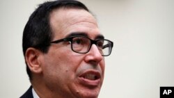 Bộ trưởng Tài chánh Steven Mnuchin phát biểu tại Ủy ban Tài chánh Hạ viện Mỹ ngày 12/7/2017.