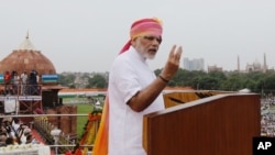 ນາຍົກລັດຖະມົນຕີອິນເດຍ ທ່ານ Narendra Modi ກ່າວຄຳປາໄສ ທີ່ນະຄອນຫລວງ New Delhi ປະເທດອິນເດຍ. (15 ສິງຫາ 2016)​