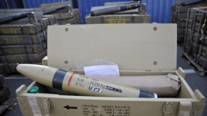 بازداشت یک زن ایرانی در فرودگاه لس‌آنجلس به اتهام تسهیل فروش تسلیحات از ایران به سودان