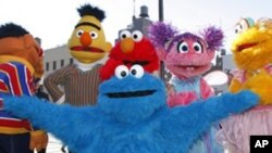 ລາຍການໂທລະທັດ Sesame Street ປູກຝັງຄ່ານິຍົມ ໃນການຮຽນແກ່ເດັກນ້ອຍໃນເຂດເອເຊຍໃຕ້