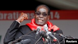 VaRobert Mugabe