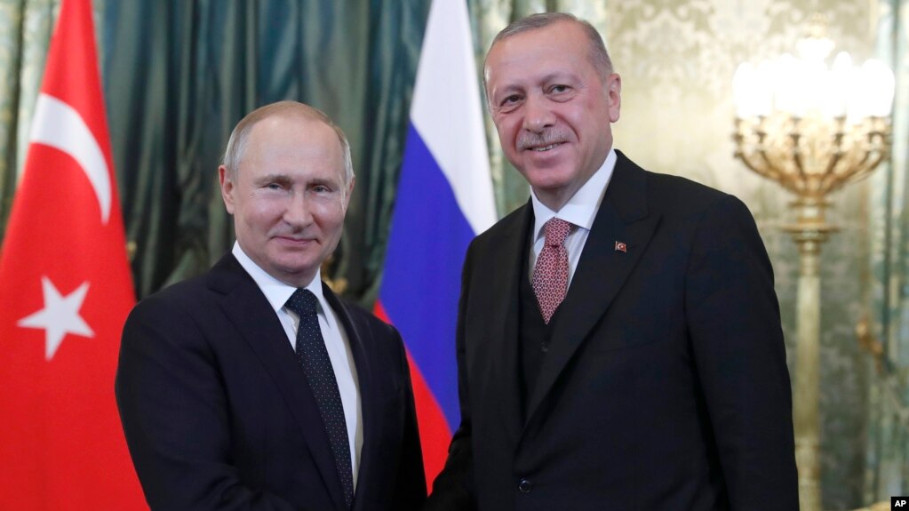 https://gdb.voanews.com/F9599746-0E1D-45BF-A1AB-48FBCB82CED1_cx0_cy2_cw0_w1023_r1_s.jpg