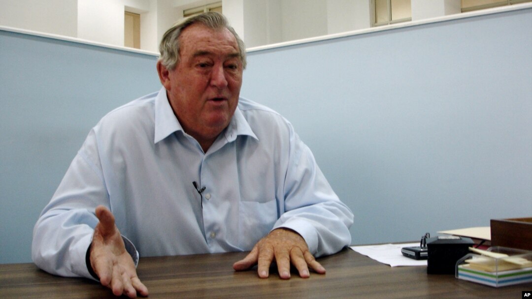 FILE - Conservationist Richard Leakey during an interview at his Nairobi, Kenya office, Aug. 10, 2007.