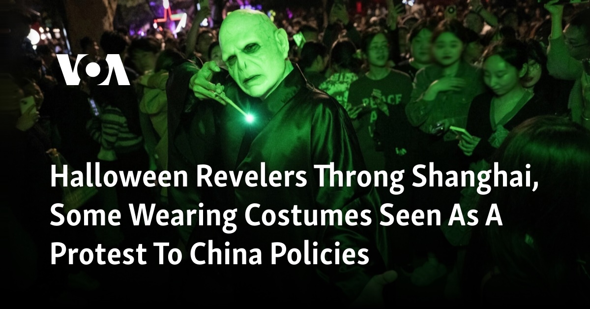 Halloween Revelers Throng Shanghai, Some Wearing Costumes Seen as