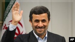 ປະທານາທິບໍດີ Mahmoud Ahmadinejad ແຫ່ງອີຣ່ານ.