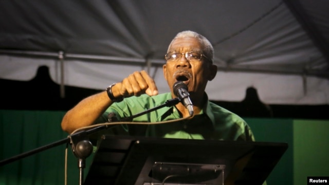 David Granger, presidente de Guyana habría puesto sus tropas en alerta ante informes de 