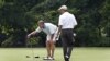 Obama Main Golf dengan Tiger Woods untuk Pertama Kalinya