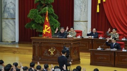 Hôm 31/12, lãnh tụ Triều Tiên Kim Jong Un tuyên bố chế độ sẽ tiếp tục phát triển chương trình hạt nhân và ra mắt “vũ khí chiến lược” mới trong tương lai gần.