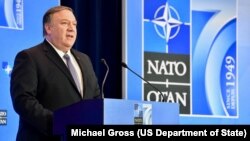 AQSh Davlat kotibi Mayk Pompeo Vashingtonda o'tgan NATO yig'inida.