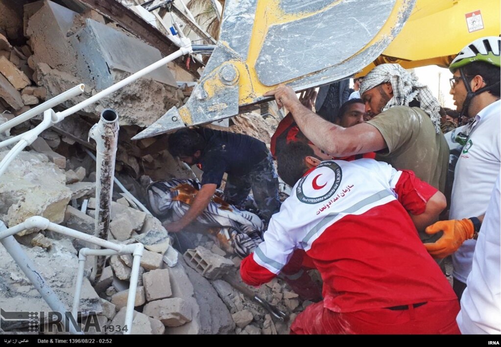 گمان می رود که رقم تلفات بلند برود و هنوز هم شمار زیاد مردم در زیر آوار گیرمانده باشند.