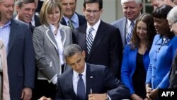 اوباما: با تصویب قانون جدید اقتصاد آمریکا گام مهمی برمی دارد