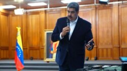 Николас Мадуро во время выступления в Каракасе
