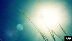 Buổi sáng tháng Tư - Âm thanh không cuồng nộ