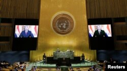 El presidente de Paraguay, Mario Abdo Benítez, habla en discurso pregrabado en la 76ª sesión de la Asamblea General de la ONU Debate general en el Salón de la Asamblea General de la ONU en la Sede de las Naciones Unidas en Nueva York, Nueva York, el 24 de septiembre de 2021.