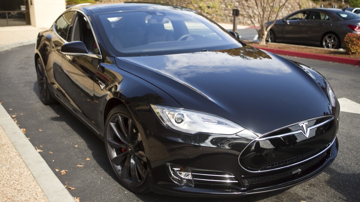 Tesla Driver Killed While Using 'Autopilot'