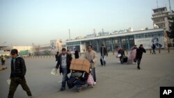 تا کنون چند دسته پناهجویان افغان به گونۀ دسته جمعی از آلمان به کابل منتقل شده اند