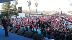 Turkiyada saylov kampaniyasi