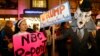 Piden a NBC cancelar presentación de Trump 