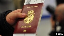 Neki smatraju da će sa pasošem Srbije imati bolje mogućnosti u traženju posla u EU