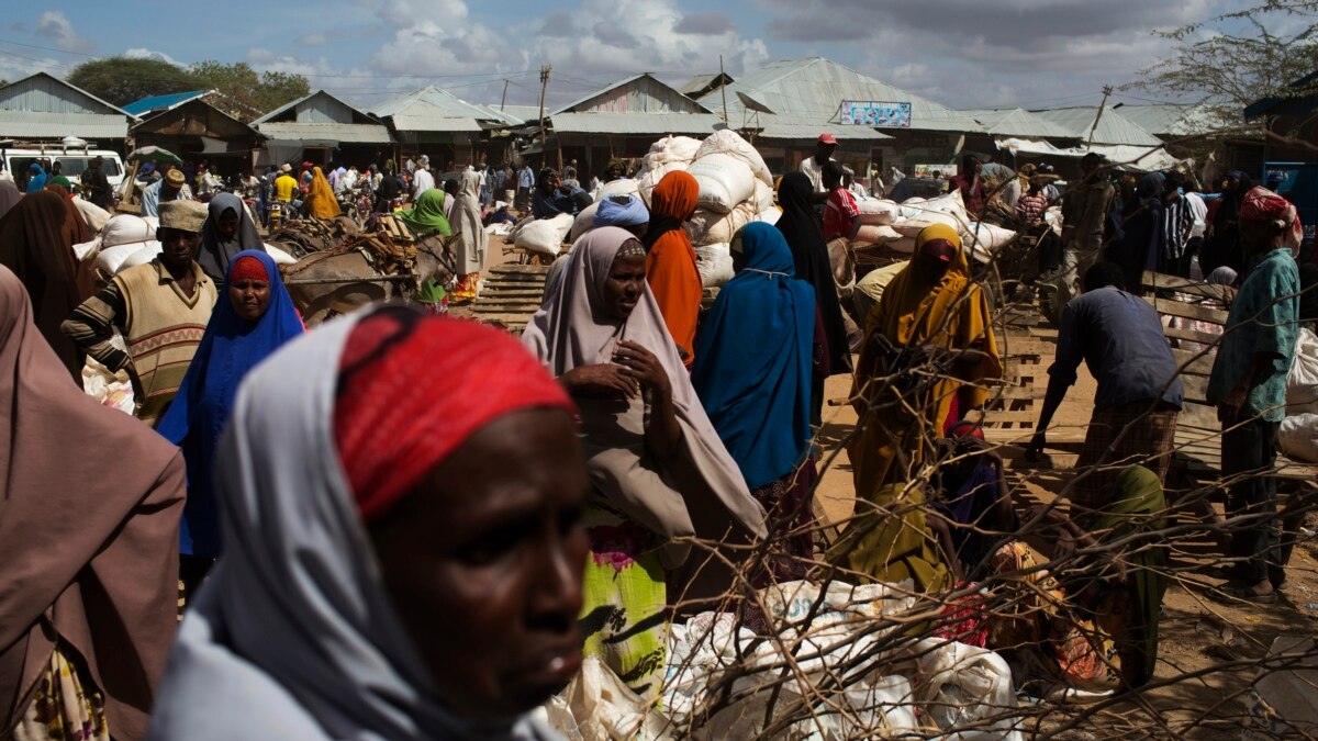 Kenyan Somalis Cry Foul After Order to Return to Camps