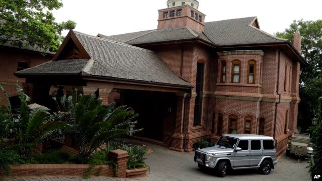 La casa del tío de Oscar Pistorius en Pretoria, Sudáfrica, donde se alojará el atleta, el martes, 20 de octubre de 2015.