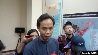 Kepala Departemen Advokasi Eksekutif Nasional Walhi Zenzi. (Foto: VOA/Sasmito)