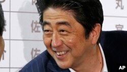 Shinzo Abe est passé outre à l'avertissement lancé lundi par le Fonds monétaire international