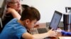 Škole u Americi nemaju dovoljno laptopova za onlajn nastavu