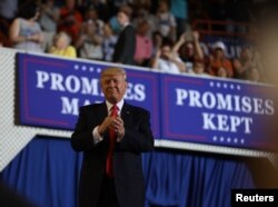 U.S. President Donald Trump leads a rally marking his first 100 days in office in Harrisburg, Pennsylvania, April 29, 2017.