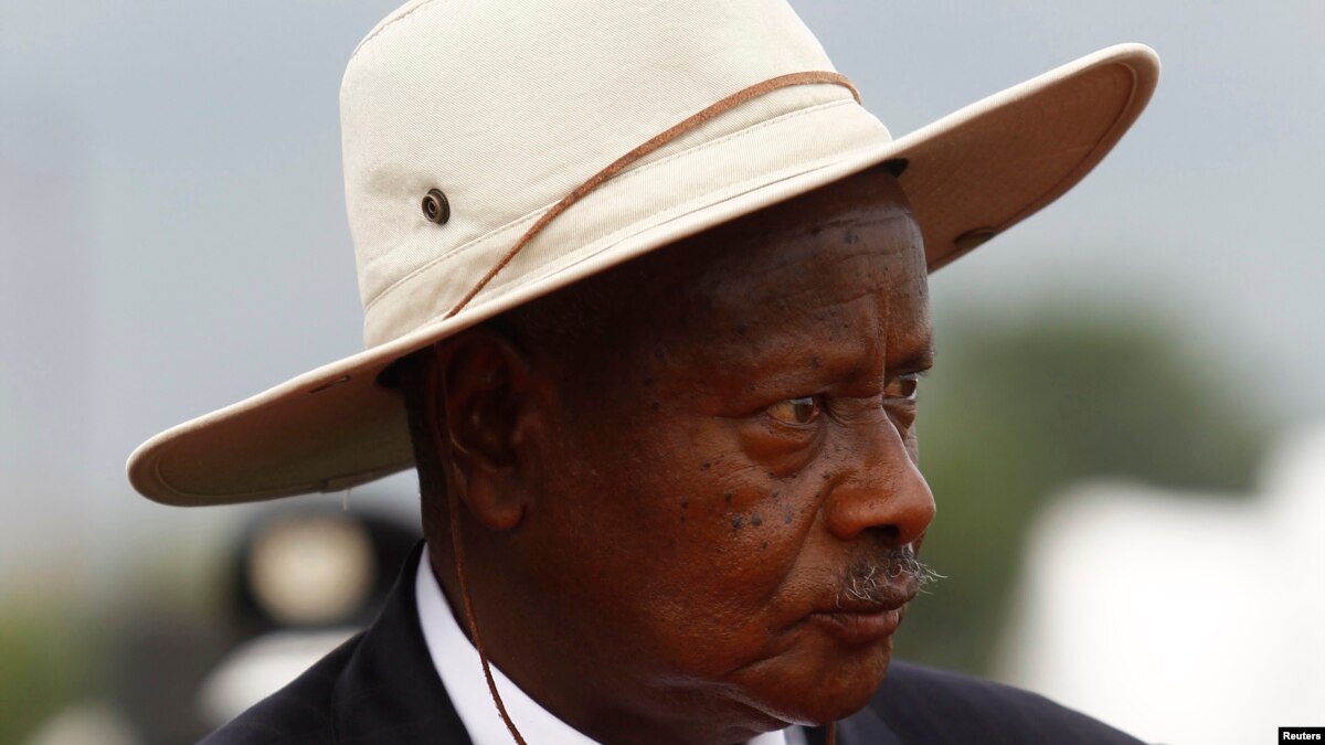 Uganda Leader Replaces Army Chief in Succession Dispute