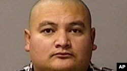 «گوستاوو پِرِز آریاگا» مهاجر غیرقانونی ۳۲ ساله که مظنون به قتل یک مامور پلیس در ایالت کالیفرنیا است.