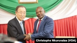 Rencontre entre Ban Ki-moon et le président burundais Pierre Nkurunziza le 23 février 2016 à Bujumbura. (VOA/Christophe Nkurunziza)