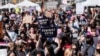 全美一些城市举行女性大游行