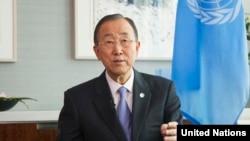 El secretario general de la ONU, Ban Ki-moon, pidió a los palestinos que depongan las armas.