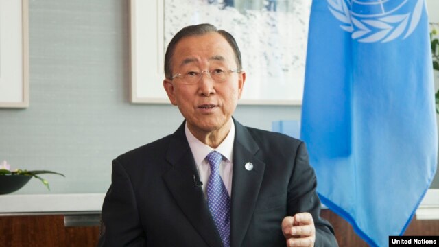 El secretario general de la ONU, Ban Ki-moon, pidió a los palestinos que depongan las armas.
