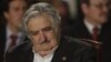 Mujica visita a Chávez tras polémicas declaraciones