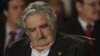 Mujica se ofrece para mediar en Venezuela