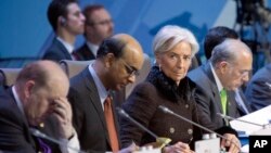 16일 러시아 모스크바에서 열린 G20 재무장관 회담에 참석한 크리스틴 라가르드 IMF 총재(오른쪽에서 2번째).